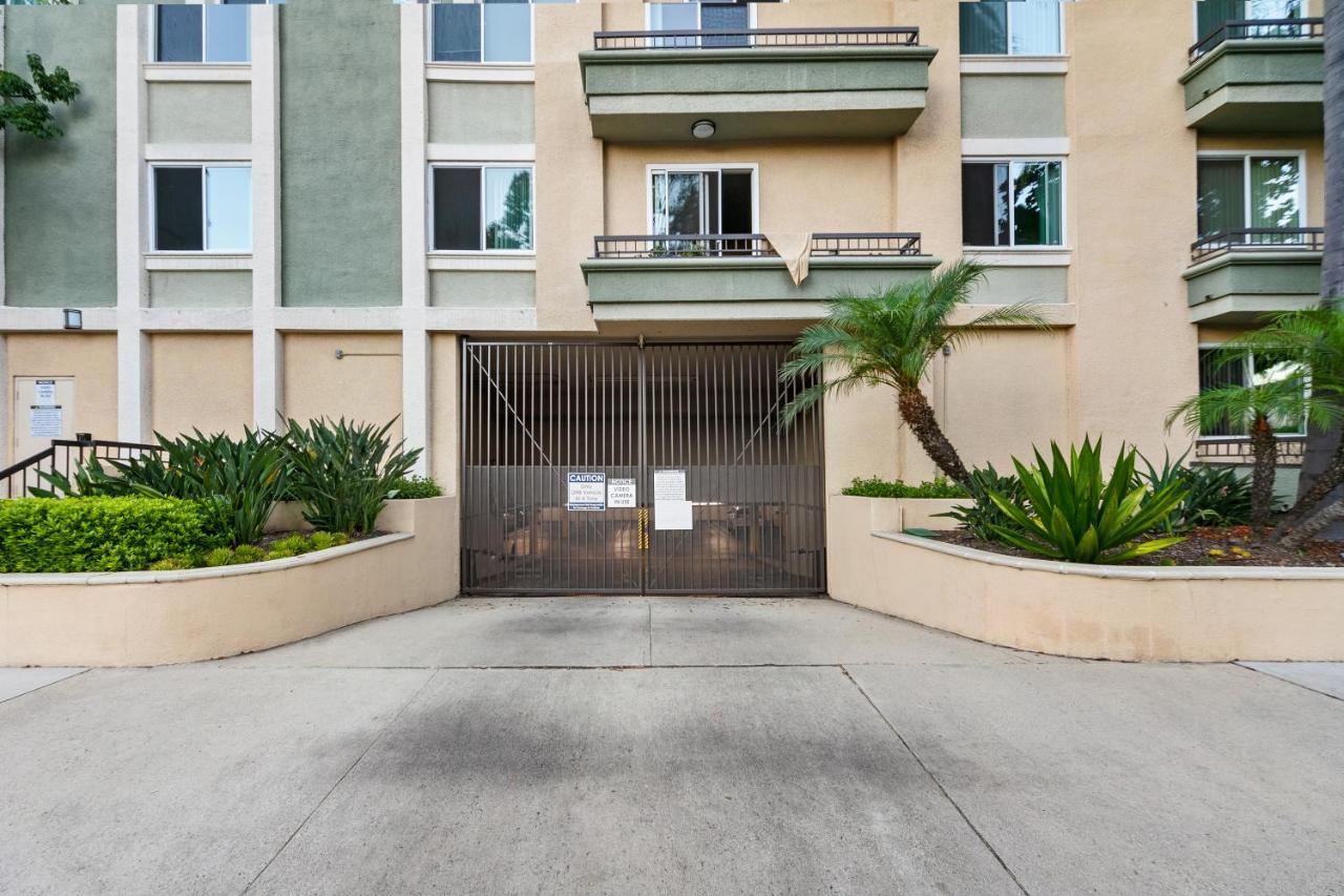 Beverly Hills Chic 2 Bed 2Bath With Patio And Parking 309 — Photos 3